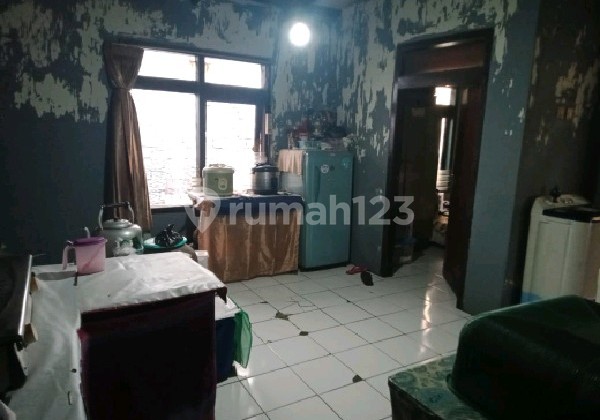 Ready-to-Occupy House in Dago Wing, Dago Pojok, Bandung City Ref.05021 2