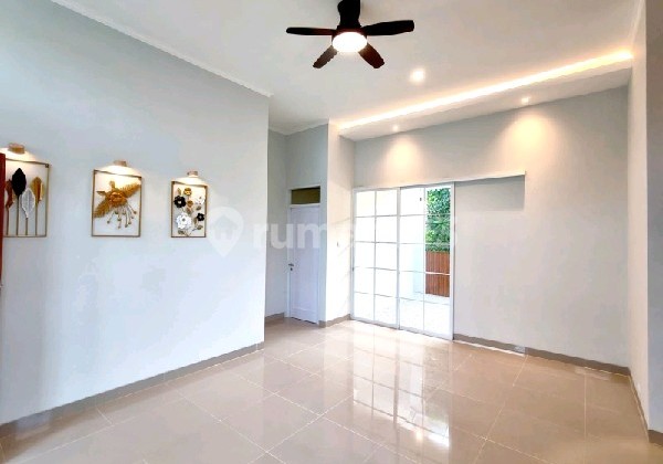 Rumah Baru Semi Furnished Siap Huni Lokasi Strategis Dekat Kemana-Mana Area Margahayu Raya Ref.05098 2