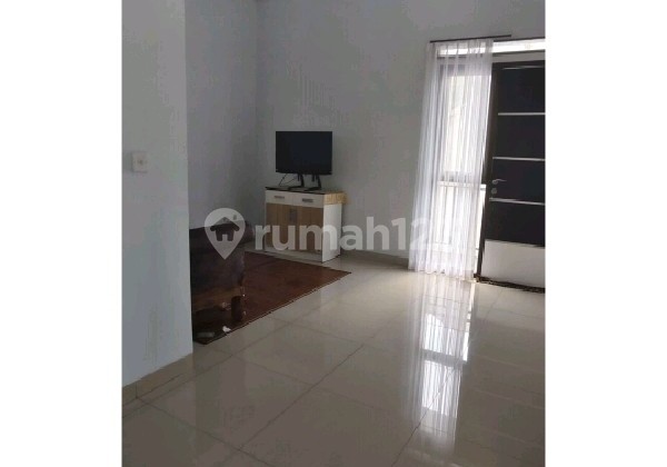 Rumah 2 Lantai Siap Huni di Komplek Sayap Arcamanik Dekat Sport Jabar Ref.05181 Rumah 2 Lantai Siap Huni di Komplek Sayap Arcamanik Dekat Sport Jabar Ref.05181