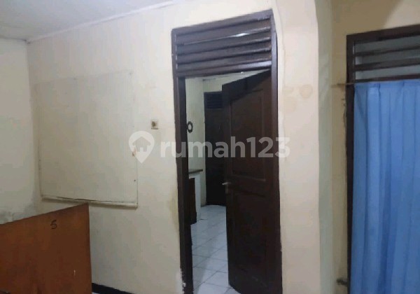 Rumah Hook strategis untuk usaha di Pinggir Jalan Cimahi Tengah Ref.04811