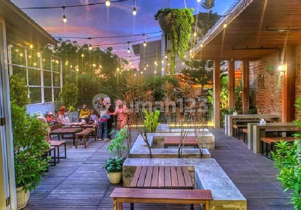 Ruko untuk Usaha 3 Lt Mainroad Moch Ramdan, Regol, Bandung Ruko untuk Usaha 3 Lt Mainroad Moch Ramdan, Regol, Bandung