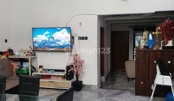 Rumah 2 Lantai Di Cijawura, Buah Batu dekat STT Telkom