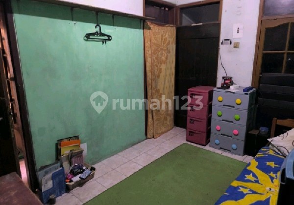 Kostan di pusat kota di sayap astana anyar, cibadak Ref.05097