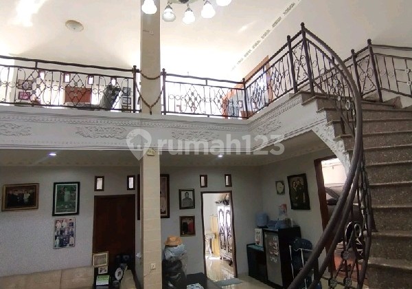2-story furnished luxury house in Gegerkalong wing Ref.04815