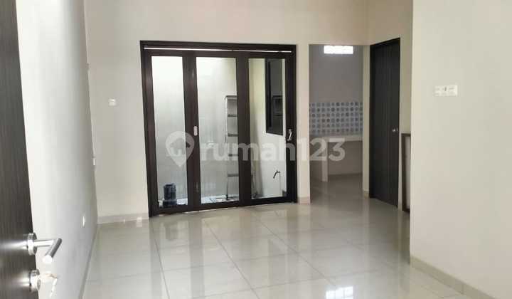 Rumah Minimalis Sayap Buah Batu Dekat SMP 13 Muatiara Rumah Minimalis Sayap Buah Batu Dekat SMP 13 Muatiara