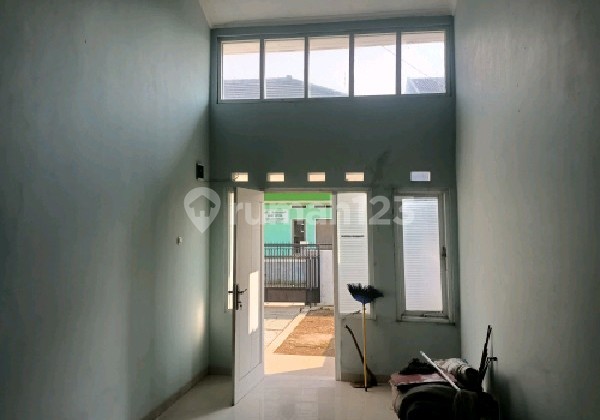 House in Jatinangor suitable for boarding business Ref.04823