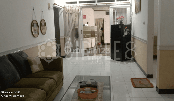 Rumah Luas untuk Hunian/Kantor di Antapani, Sayap Jl. Terusan Jakarta 1