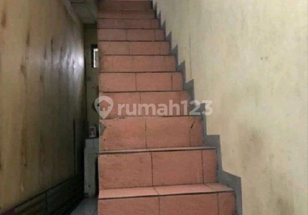 Rumah Lokasi Strategis Sayap Soekarno Hatta, Sriwijaya, Regol Ref.04899 2