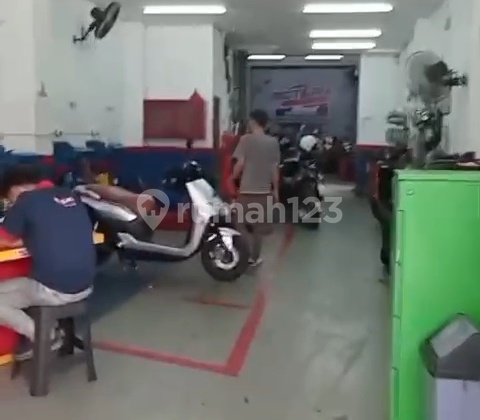 Ruko Siap Pakai Parkir bisa 4 Mobil Radio Dalam Raya Jaksel 2