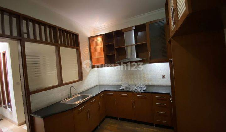 Rumah 2lt terawat siap huni Jl. Delman Utama Tanah Kusir Kebayoran Jaksel 10