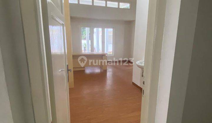 Rumah 2lt parkir luas cocok kantor jl. Panglima Polim, Blok M, melawai  Kebayoran Jaksel 6