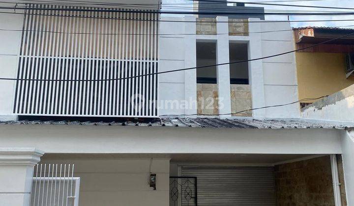 Rumah 2lt siap huni dekat Senopati Jl. Ciomas Kebayoran Jaksel 1