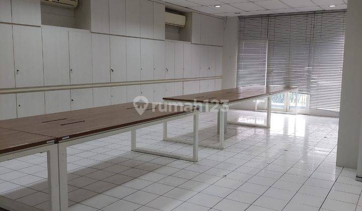 Ruko gandeng 2 siap pakai ada lift Permata Senayan Kebayoran  Jaksel 2