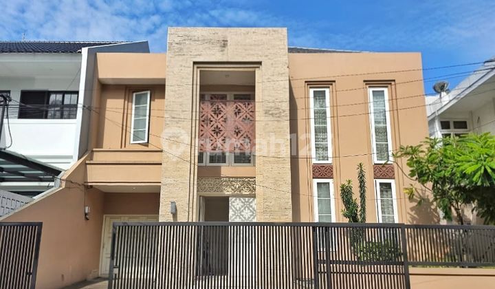 House for Rent Ready to Occupancy with Pool Pinang Building Pondok Indah South Jakarta House for Rent Ready to Occupancy with Pool Pinang Building Pondok Indah South Jakarta