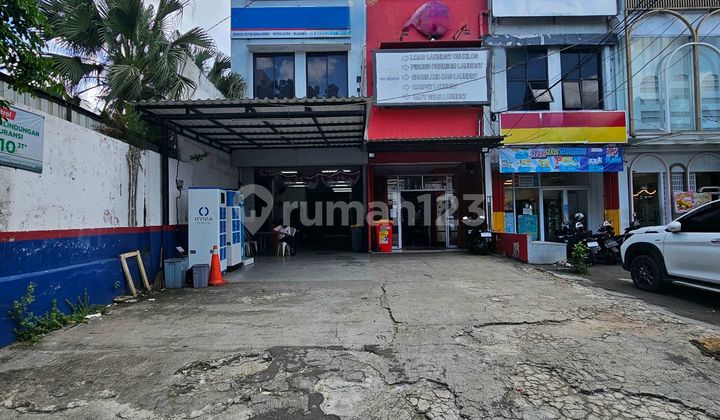Jarang Ada! Ruko Radio Dalam Raya Parkir 4 Mobil Jaksel 1