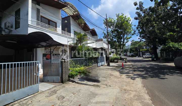 Turun Harga! Rumah Lama Area Senopati Row Lebar Cipaku Aksel 2