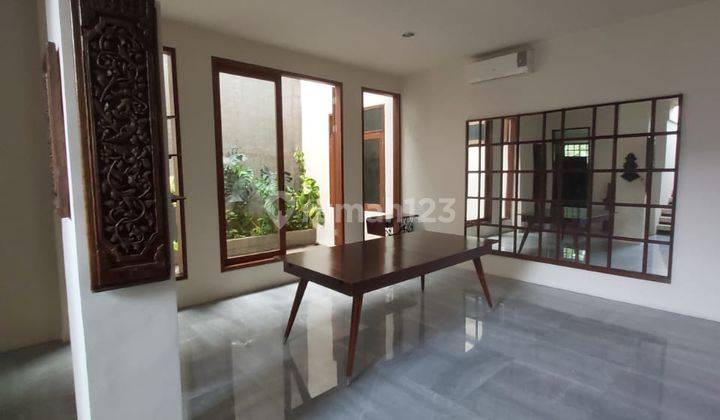 Rumah Siap Huni Ada Pool Simprug Garden Senayan Jaksel 2