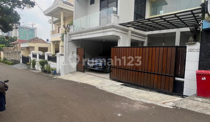 Rumah Siap Huni Dalam Cluster Dekat Rumah Ibu Mentri. Bintato Jaya Jaksel 2
