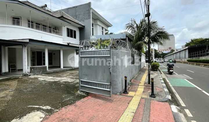 Rumah Pinggir Jalan Area Senayan Cocok Kantor Kebayoran Baru Jaksel Rumah Pinggir Jalan Area Senayan Cocok Kantor Kebayoran Baru Jaksel