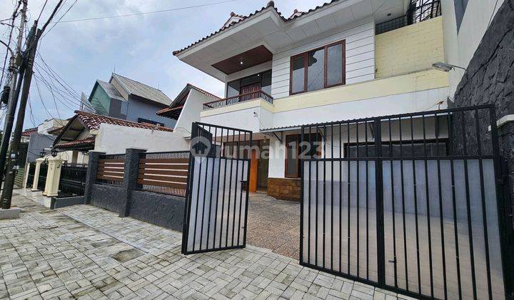 Rumah Dekat Senayan Cocok Kantor & Hunian Jaksel 1