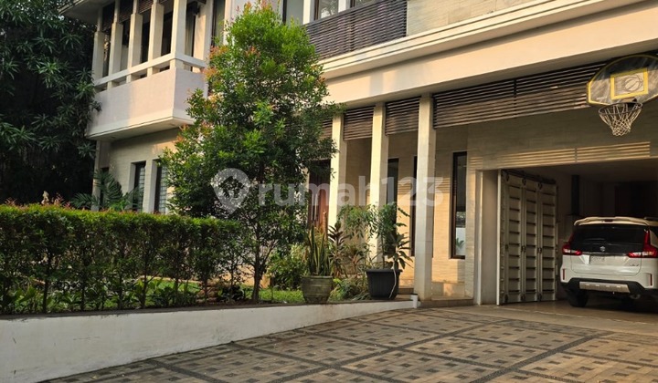 Rumah Dalam Komplek Kemang Dalam Jaksel