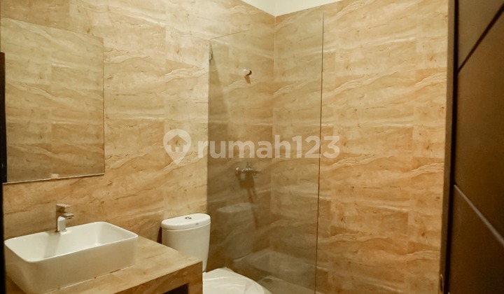 Bawah NJOP! Rumah Kantor Pinggir Jalan Raya Kemang Utara Jaksel Bawah NJOP! Rumah Kantor Pinggir Jalan Raya Kemang Utara Jaksel