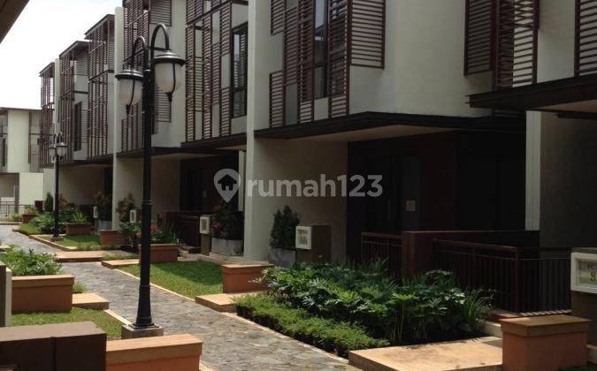 Rumah 3 Lantai, Strategis, Cluster Whelford Greenwich, Bsd City 1