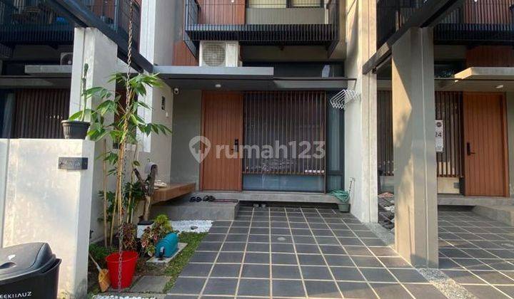 Rumah Siap Huni, Strategis, Cluster Feekhauz Bsd City 1