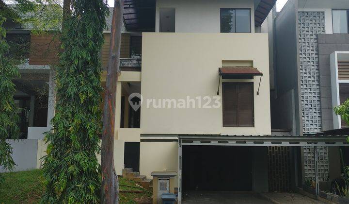 Rumah Split Level, Kawasan Mewah, Cluster Heliconia Bsd City 1