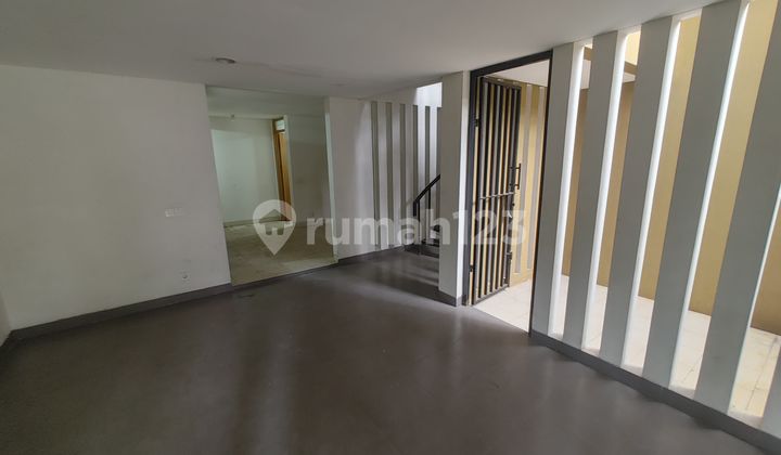 Rumah Split Level Siap Huni Cluster Heliconia De Park Bsd City 2