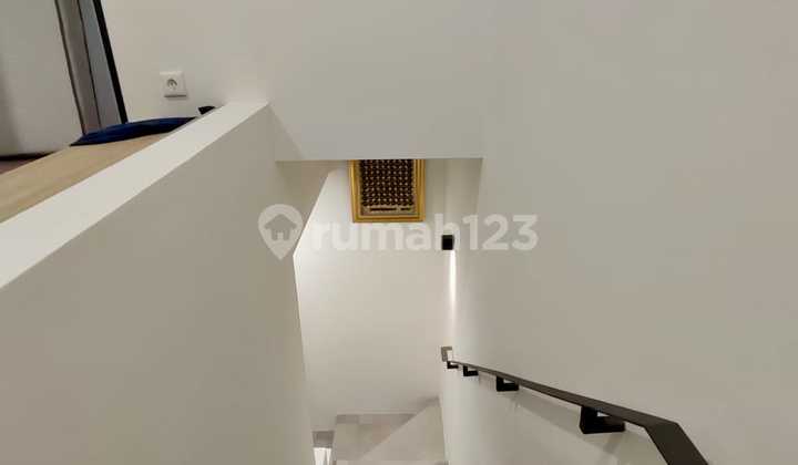 Dijual Rumah 2 Lantai Cluster Svani Tanakayu Bsd City 2