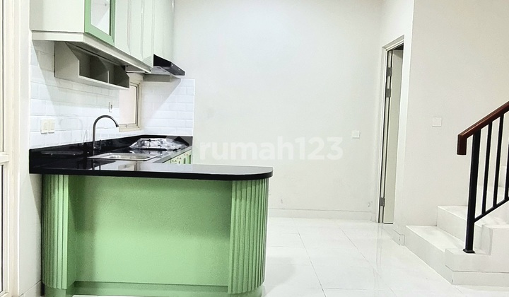 Beautiful Modern House Strategic Location Sevilla Park BSD City 2