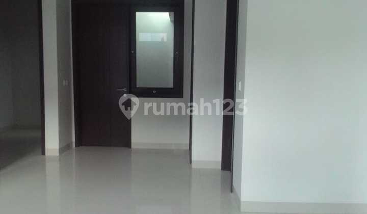 For Rent 2-Story House Ready to Occupy Regentown Bsd City For Rent 2-Story House Ready to Occupy Regentown Bsd City