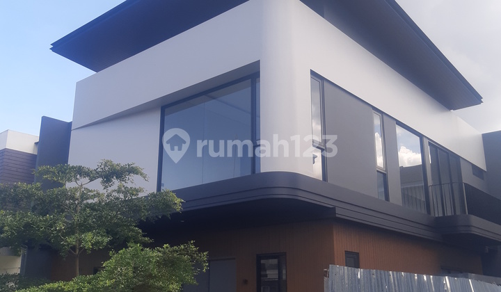 New Ready-to-Occupy Modern Style House in Cluster Cosmo The Icon, BSD City