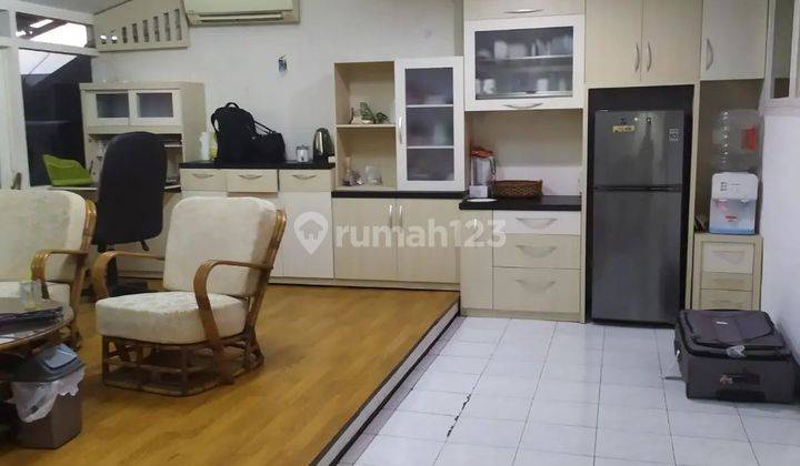 Rumah di bunga2 malang 2