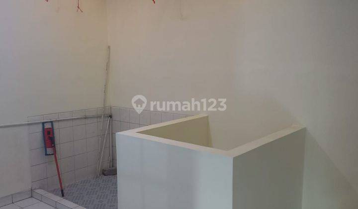 Rumah 2 Lantai Full Bonus Taman Jakarta Barat 1