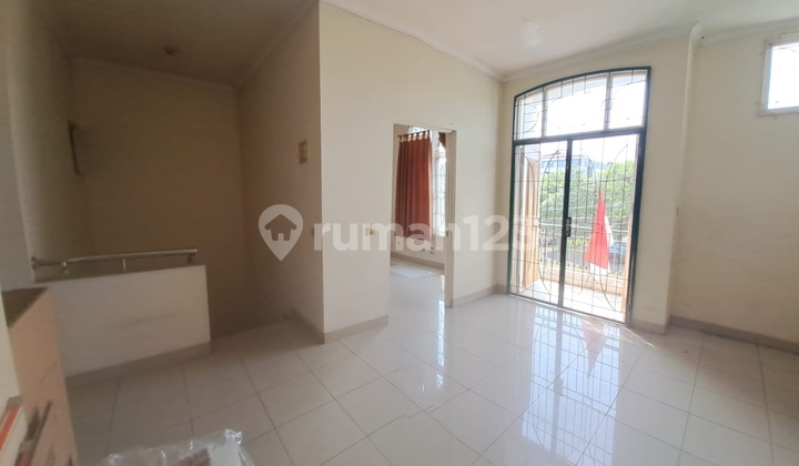 Rumah 2 Lantai Cantik Manis Harga Ekonomis Lokasi Strategis Jakarta Barat 1