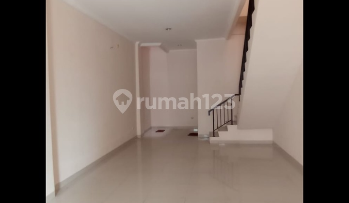 Ruko Siap Pakai Lokasi Strategis Greenlake City