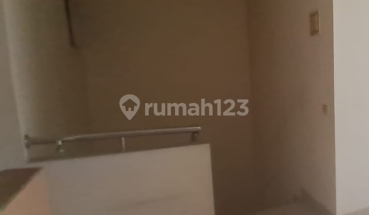 Rumah 2 Lantai Cantik Manis Harga Ekonomis Lokasi Strategis Jakarta Barat 2