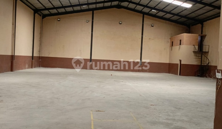 Multi-Purpose Warehouse Ready for Use Strategic Location