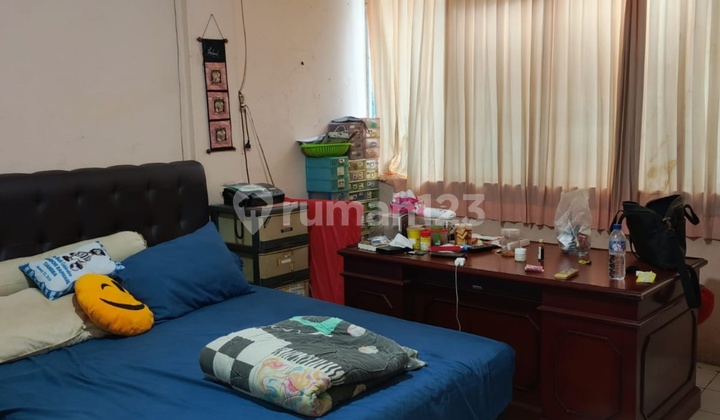 Ruko Hoki Banyak Cuan Di Jakarta Barat