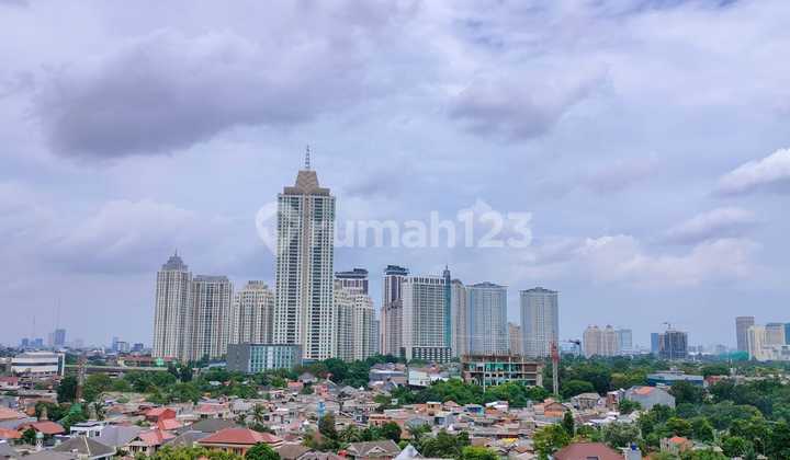 1Park Avenue Tower Royal Middle Floor 2BR + Studyroom Siap Huni