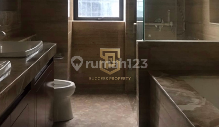 District 8 Apartment High Floor 3Br Furnished SCBD View Move-In 2