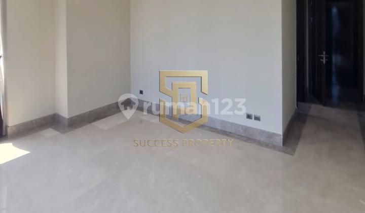 District 8 Apartment Infinity Tower High Floor Near SCBD 2