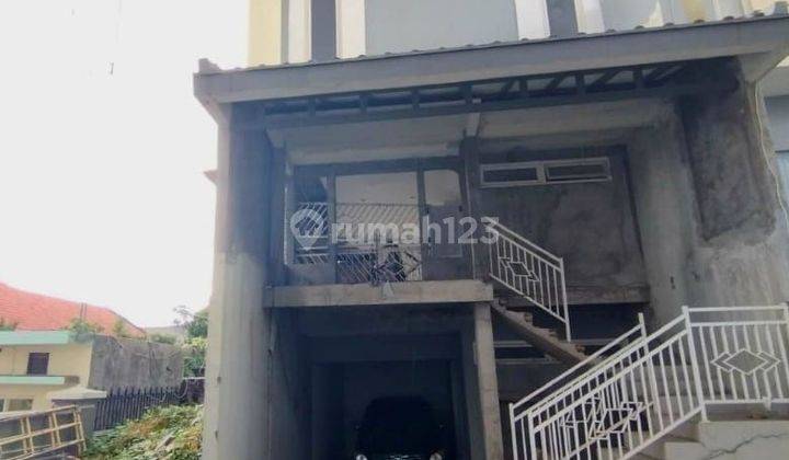 Rumah 3 Lantai Semolowaru Selatan Dekat Manyar, Nginden, Merr 1