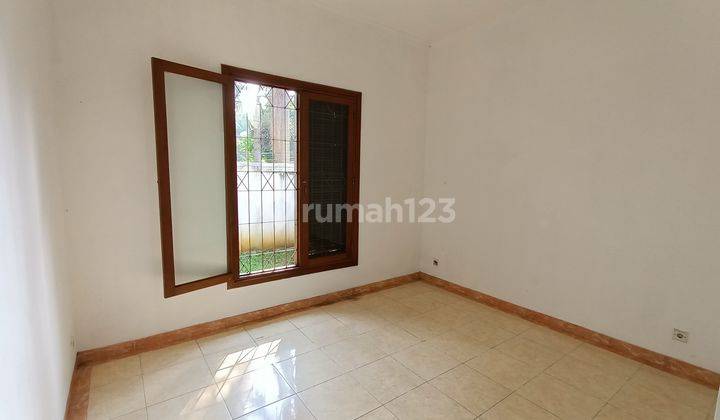 Rumah Bagus Dan Mewah di Jati Padang, Pasar Minggu, Jakarta 0034 chr