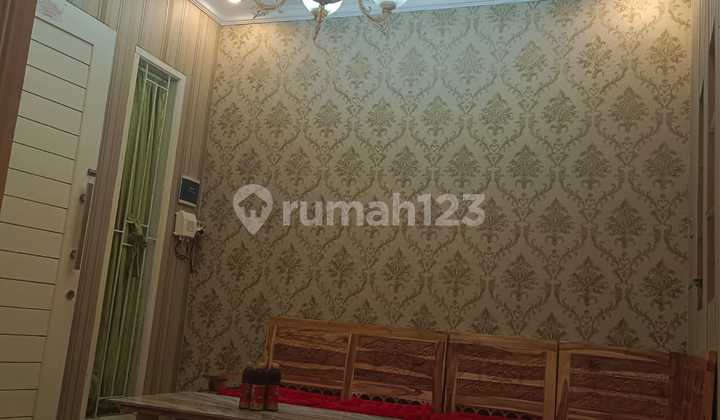Rumah Bagus di Perumahan Griya Utama, Cipondoh, Tangerang *0047-CHRWID*