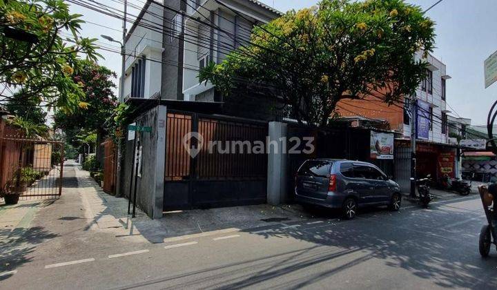 Rumah Bagus di Kalibaru Timur, Bungur, Senen, Jakarta 0029 Chrwid 1