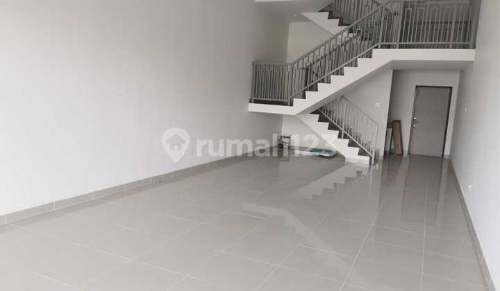 New Shop House, Good, Strategic Location in Vasanta Innopark, West Cikarang, Bekasi *0059-Chrdei* 2