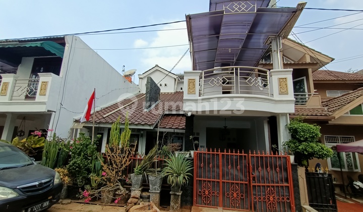 Nice House in Taman Duta Housing Complex, Cisalak, Depok *0036-CHRERLWID*